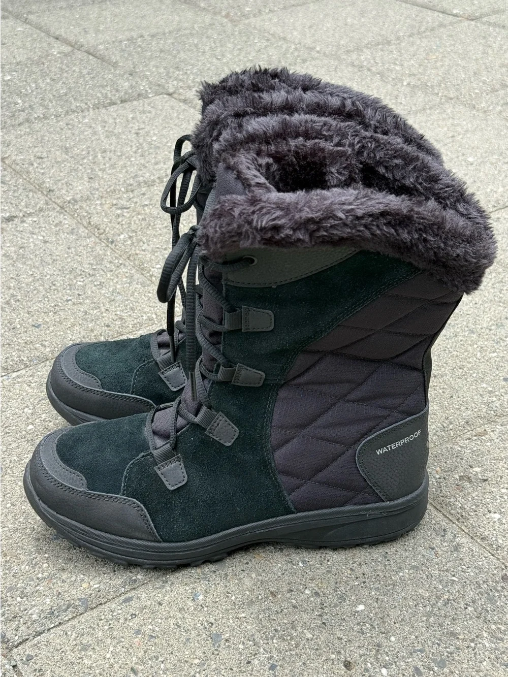 Columbia Women's Ice Maiden II Boots • Sz 9.5